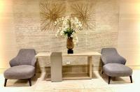 Stylish Modern Staycation-1BR Condo with Pool view near MOA-Shore3 Tower4 - B&B Manila