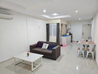 Marina Island Apartment, Lumut - Ferienwohnung Lumut