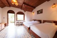 Bungalow - Water Front 