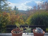 Slow Living Retreat near Zagreb - Fast WiFi - Workspace - Pet Friendly - Chambres d'hôtes Mala Rakovica