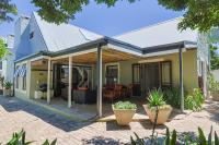 Herringbone with Wood-Fired Hot Tub - B&B Hermanus