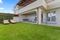 M - Baja Sardinia Centro - Giardino Privato - WIFI - AC - by Coral Property - Bed and Breakfast Baja Sardinia