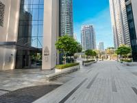 Blissful Stays - Luxury Two Bedroom Apartment at ACT Tower 2, Boulevard, Burj Khalifa, Pool, Near Dubai Mall - Bed and Breakfast Dubai