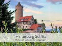 ALTE FÖRSTEREI - Altstadtwohnung mit Stil & Aufzug - in der Hinterburg Schlitz - mit Garten, Parkplatz & E-Ladestation - Hunde willkommen - Fulda, Bad Hersfeld, Alsfeld in 25 km Entfernung - Ferienwohnung Schlitz