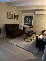 Flott feriehus ved sjøen - Bed and Breakfast Sumstad