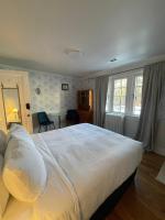 The Ambassador - B&B Ottawa