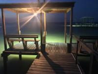 Galveston Bay Elegant Waterfront Home 3bed 3b Lighted Private fishing pier - Bed and Breakfast San Leon