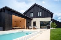 Residence Smržovka - Luxury House with Swimming Pool, Jacuzzi, Garden and BBQ - Chambres d'hôtes Jablonec nad Nisou