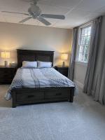 Entire Private 1BR Apartment, Private Entrance, Full Kitchen, Parking - B&B Charlotte