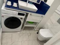 Room 608 - Bed and Breakfast Batoemi