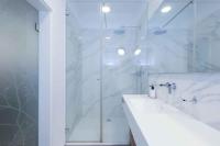 Klobučnícka-Beautiful Apartment in the heart of Old Town - Chambres d'hôtes Bratislava