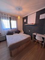 Tweepersoonskamer met Gedeelde Badkamer