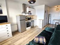 Studio Cabine 2 Pers - Confort avec Parking à Font-Romeu - FR-1-580-145 - B&B Font-Romeu-Odeillo-Via