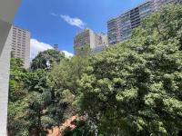 Studio Metrópole - VISTA LINDA, aconchegante, 100 mts do metrô, AC, WiFi 500M - B&B São Paulo
