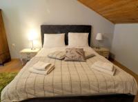 Apartamento de 2 dormitorios con balcón