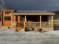 Cozy Modern Cabin with Stunning Mountain Views near Spruce Pine, North Carolina - B&B Newland
