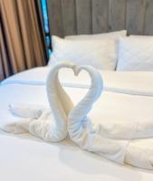 1 BR Brand New Modern Luxury Condo - B&B Chiang Mai