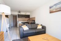 Bright 2-bedroom with balcony near airport - Ferienwohnung Mérignac