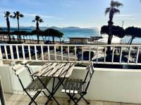 T3 sur la plage vue féerique mer,wifi, parking inclus , clim - B&B La Ciotat