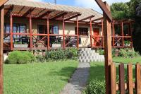 FIG TREE HOUSE Entire holiday home, self catering, 4 bedroom, 2 bathroom, deck and garden - Chambres d'hôtes Durban