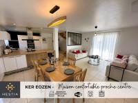 KER EOZEN - Maison confortable en plein centre - B&B Plouguerneau