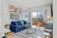 Stylish 4BR Near DT Balcony Mtn View Sleeps 14 - B&B Canmore