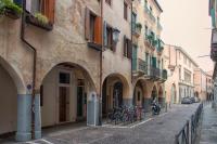 GuestHost - Elegant Apartment in Center of Padua - B&B Padova