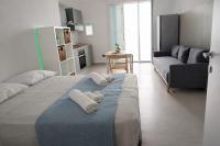 Monolocale moderno a due passi dal mare Rimini - B&B Rímini