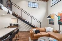 Downtown Luxe Historic Roots & Private Parking - B&B Grand Rapids