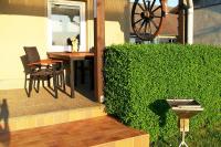 Müritz-Urlaub auf der Terrasse bei Waren an der Müritz - B&B Grabowhöfe