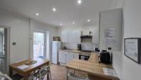 Mayfield , 2 bed slp 6 Roomy dog friendly Gosport town house - B&B Gosport