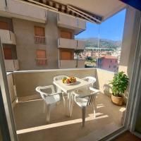 Casa spaziosa in centro con terrazza abitabile - Ferienwohnung Marina di Andora
