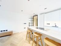 Whole 2 bed flat in Kensington - B&B London