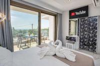 King Suite with Sea View