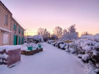 Le logis de LANGE apt Les Aigrettes - B&B Saint-Hilaire-la-Palud