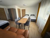 SALGIRDO svečių namai - B&B Kelmė