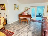 Near Beach • Covered Patio • FirePit+Grill • Yard - Bed and Breakfast Navarre