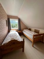 Morhuset med egen hage og veranda - B&B Bleik