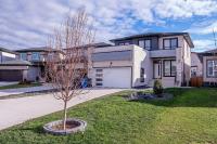 Beautiful Brand New Suite with Private Entrance and free on-site parking - B&B Winnipeg