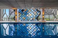 Luxury 2BR Retreat, Pool, Sauna & Prime CBD Locat - B&B Melbourne