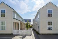 Classic and Comfy Townhouse plus Carpark on Colombo - Ferienwohnung Christchurch