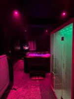 Love Room et Spa privatif - B&B Dunkirk