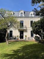 Villa Folies Moderne 3 chambre proche gare - Chambres d'hôtes Thouars