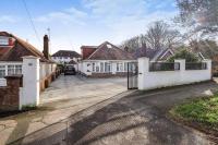 LEYDENE by BOURNECOAST - A Spacious Family Home with a Garden and WIFI - HB8488 - Chambres d'hôtes Bournemouth