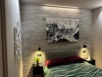 Luxury Art & Chromotherapy Apt-Hospital District3 - B&B Pavia