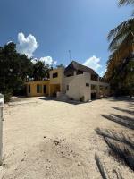 Apartment with pool and beach club access - Bed and Breakfast Telchac Puerto