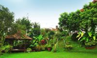 Villa Buenavista Puncak - Bed and Breakfast Puncak
