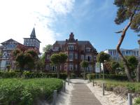 FeWo direkt am Strand mit Meerblick und Balkon,Villa Glückspilz, Binz - B&B Ostseebad Binz
