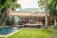 2 BR Central Seminyak Villa Hibiscus Walk to shop and Beach - Ferienwohnung Seminyak