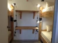 Einzelbett im Schlafsaal mit 4 Betten